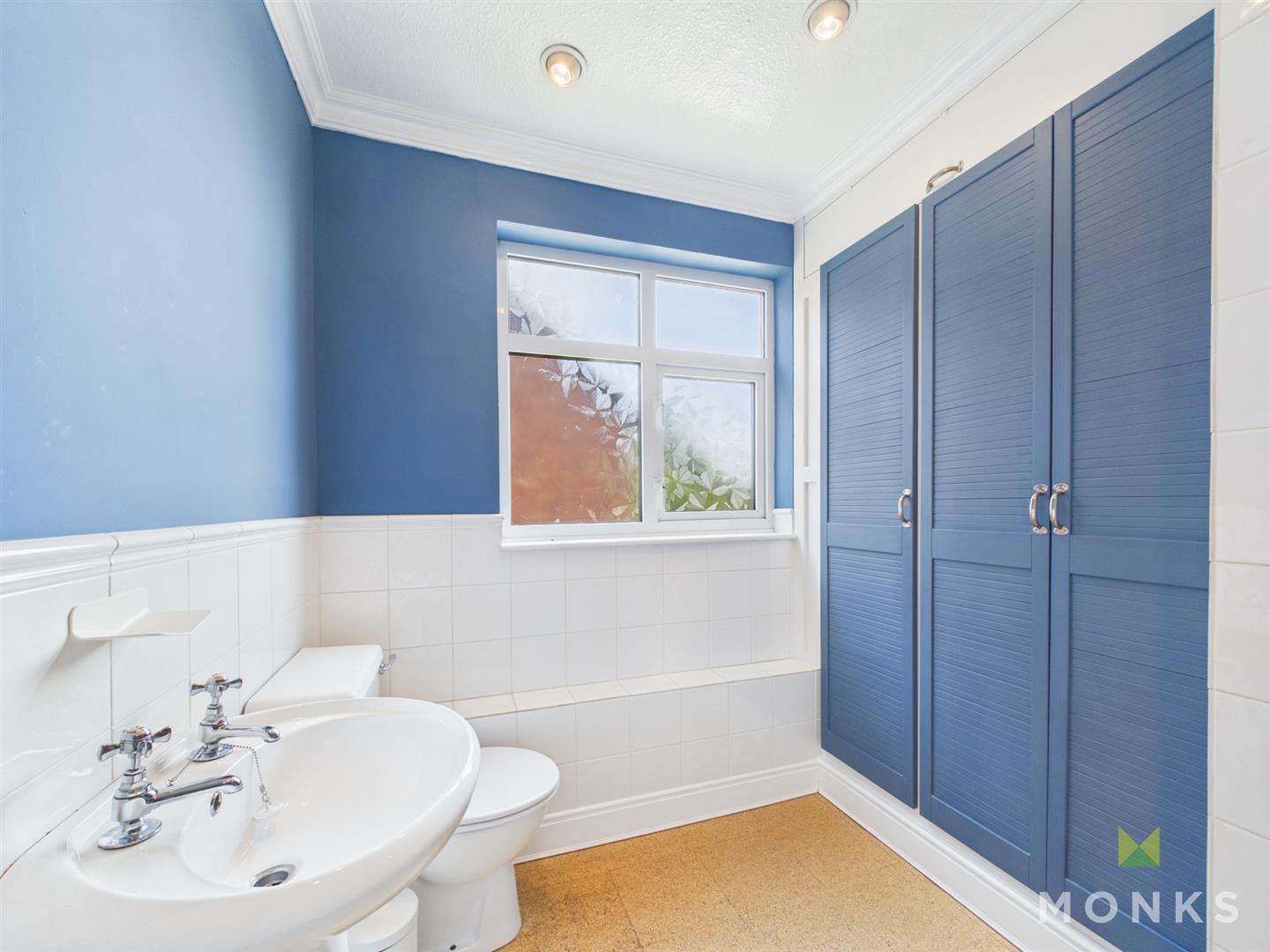 110 Monkmoor Road, Shrewsbury, SY2 5BN For Sale